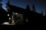exterior nocturno refugio LEAV