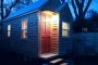 exterior nocturno Tiny Midwest