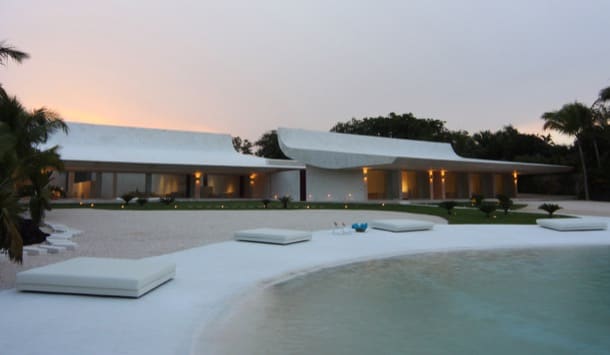 Lujosa vivienda diseñada por A-Cero fachada jardín vivienda lujo A-Cero