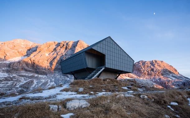 refugio prefabricado Bivak - Premica Architects