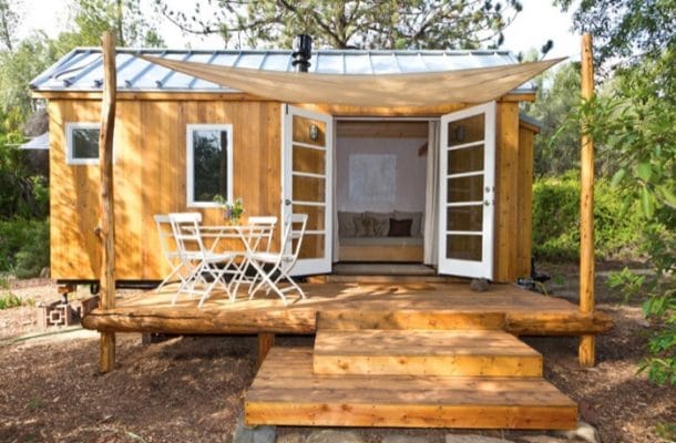 Pequeña vivienda sostenible, por $35.000 terraza Sol Haus vivienda movil