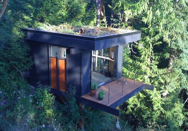 Refugio en el bosque para trabajar de pie exterior refugio cúbico Peter Frazier