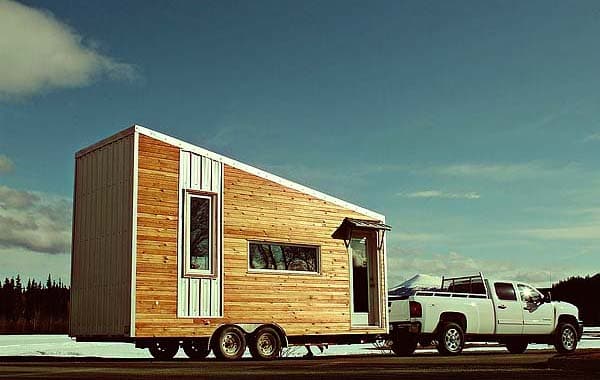 Casas mínimas en un remolque, y con diseño atemporal exterior casa móvil Leaf House