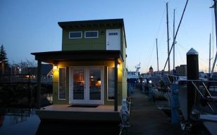 exterior Sweet Pea casa flotante