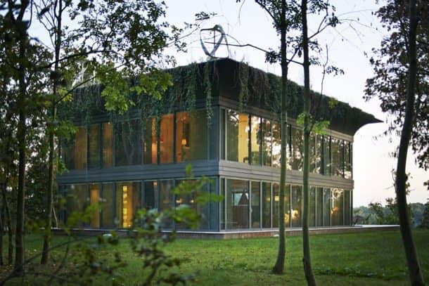 Casas PATH, de Philippe Starck (con Riko) MontFort casa de 2 plantas