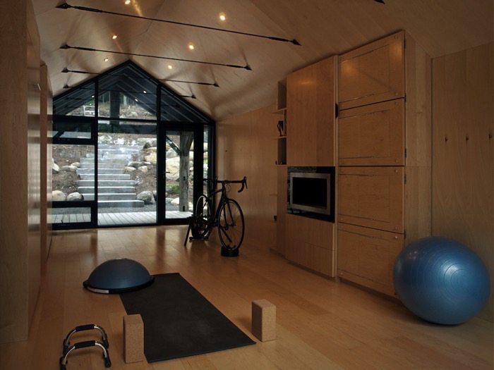 interior cabaña Bunkie con muebles plegados