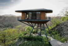 Hotel en Costa Rica con habitaciones tipo casa árbol refugio elevado de Studio Saxe