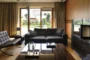 Decoracion atemporal con silla barcelona
