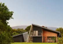 Kauhikoa Core House, moderna prefabricada en Hawái volúmenes Kauhikoa Core House