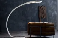 Semjase lamp, un diseño escultórico de lámpara.