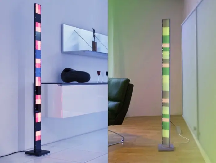 Dos configuraciones de la lámpara Luna, un diseño esbelto de lámpara de pie.