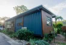 SeaHolme: una casa contenedor optimista con el clima esquina de casa conteiner Seaholme