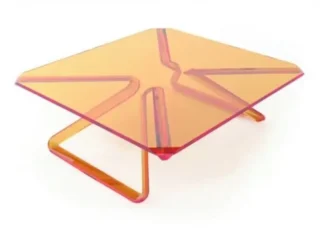 Monike: mesa baja transparente y de estructura singular Mesa baja Monike