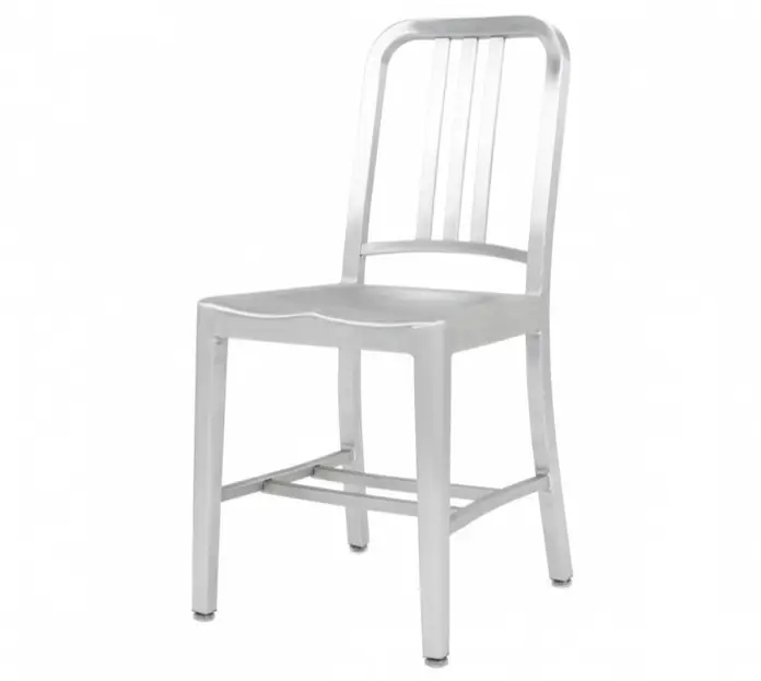 Silla Navy, o Emeco 1006