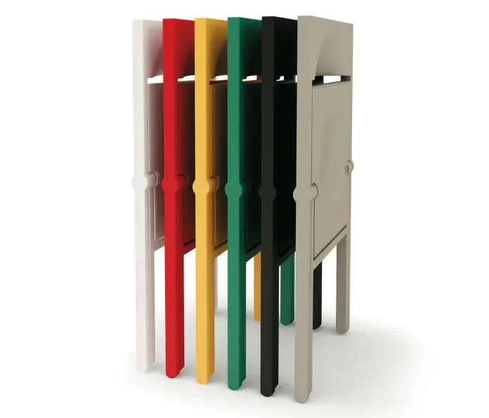 Silla Piana en sus colores clásicos.