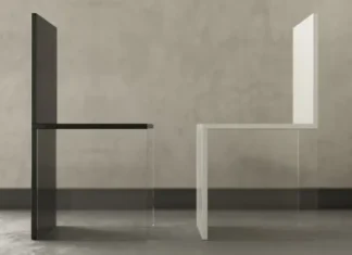 Magica Chair en sus dos versiones: negra y blanca.