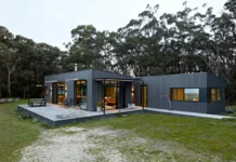 casa prefabricada por módulos, colocada en el medio rural