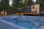 Exterior de la casa de Stacie, desde el jacuzzi.