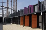 Containerville oficinas con contenedores marítimos
