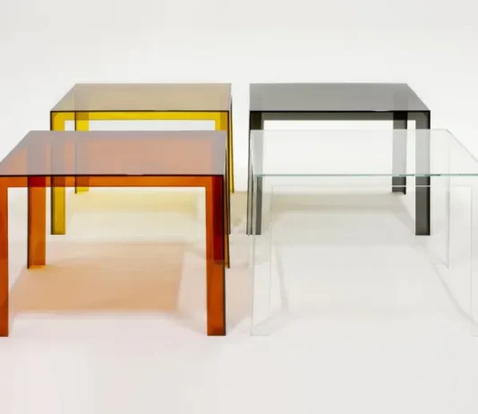 Mesa Invisible en diferentes colores, hecha con material PMMA