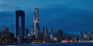 TM Tower en el paisaje de Benidorm