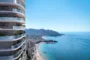 Fachada con terrazas en rascacielos residencial de Benidorm